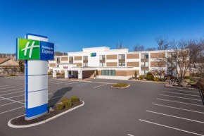 Гостиница Holiday Inn Express Ramsey Mahwah, an IHG Hotel  Рамси